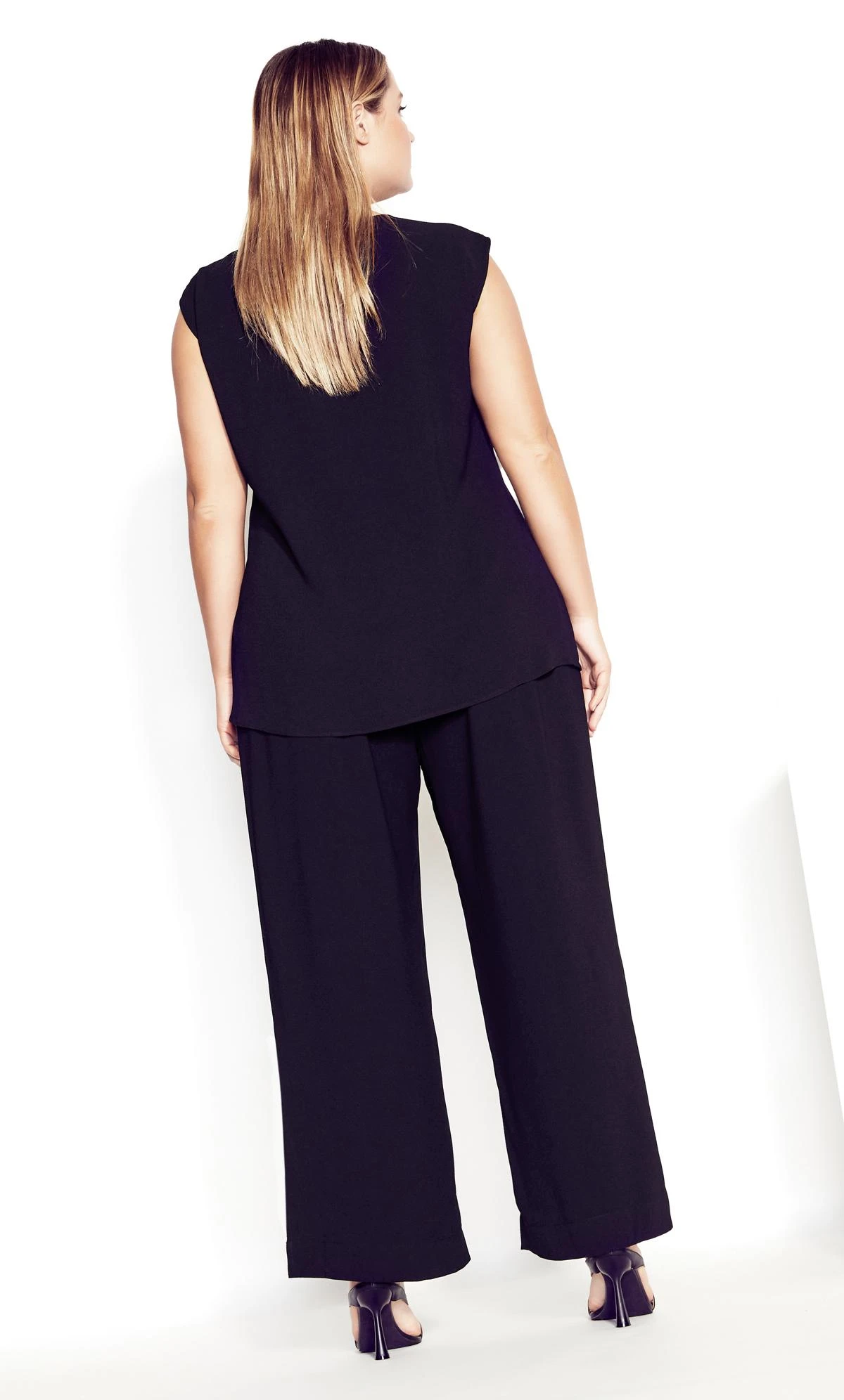 City Chic Black Gathered Halterneck Top - Image 3