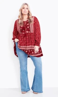 Avenue Aveology Red Enchant Border Top