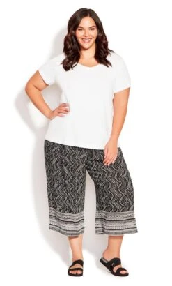 Avenue Black Border Print Wide Leg Cropped Trousers