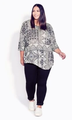 Avenue White Paisley Print Longline Top